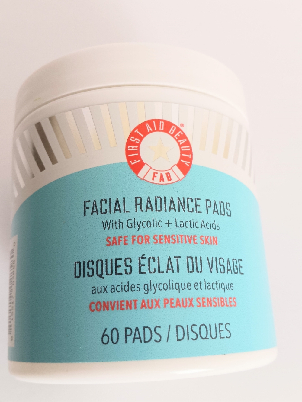 First Aid Beauty Facial Radiance Pads - Aqua